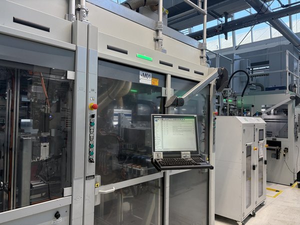 FORVIA HELLA’s Produktion mit STIWA Shopfloor Software